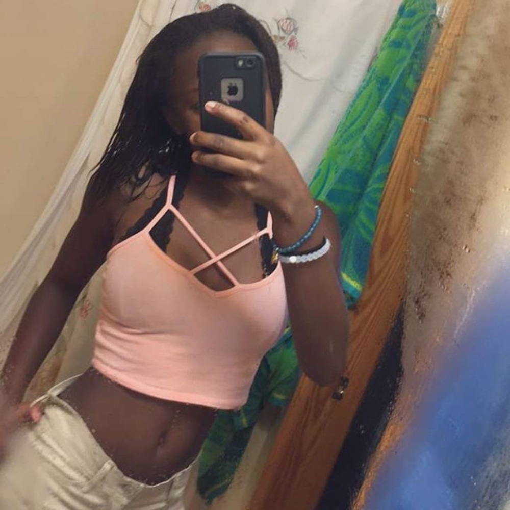 Meet your Posher, Cristina